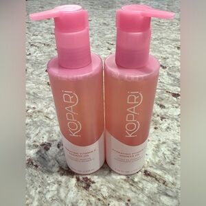 Kopari Hydrating Vitamin C Shower Oil
with Hibiscus & Avocado Oils-set of 2 NEW!